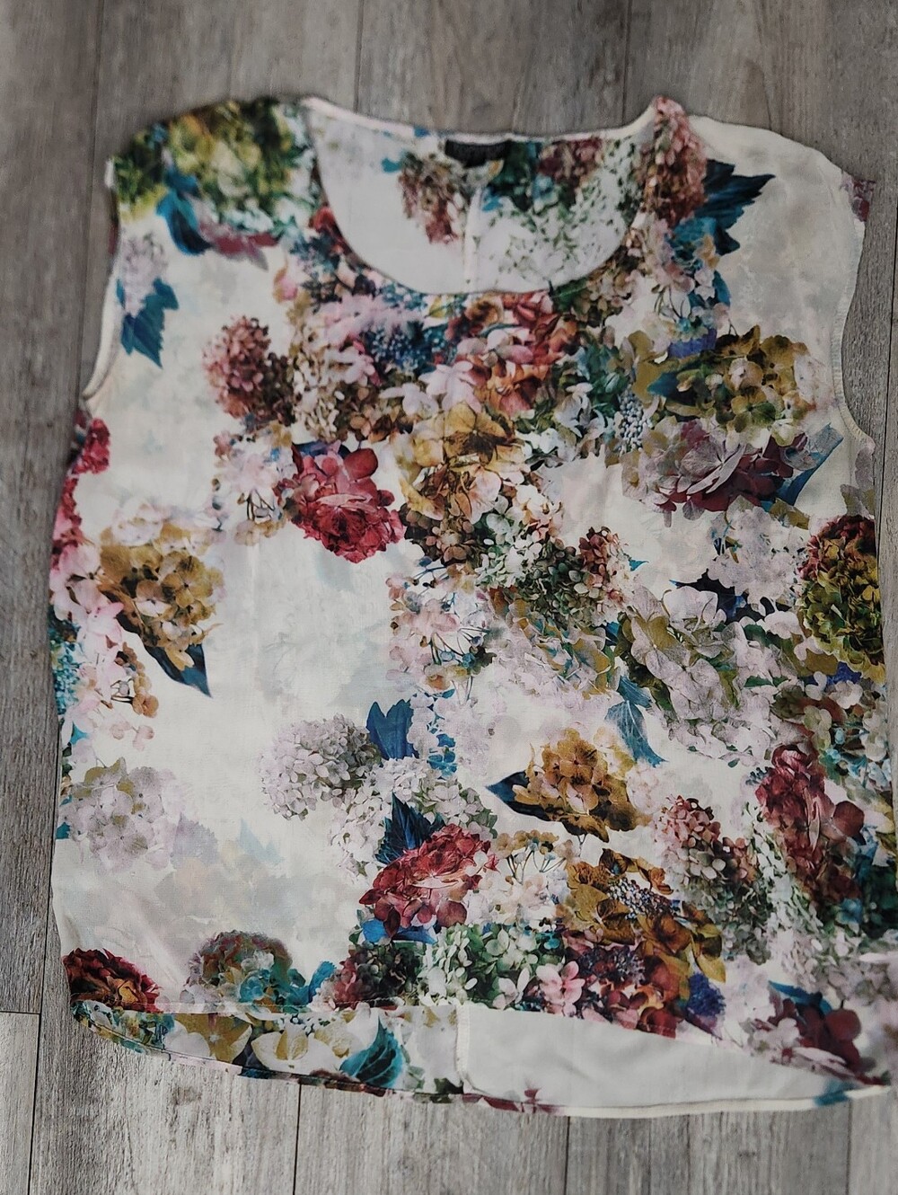 Topshop White Floral Print Sleeveless Blouse